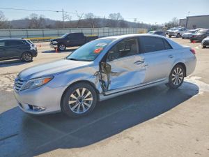 Toyota Avalon BASE 3.5L 6 2011