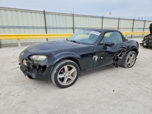 Mazda MX-5 (Miata) 2.0L 4 2008