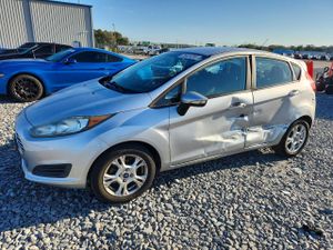 Ford Fiesta SE 1.6L 4 2015