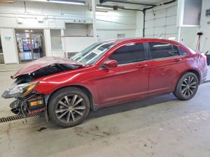Chrysler 200 TOURING 2.4L 4 2013