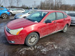 Ford Focus SE 2.0L 4 2010