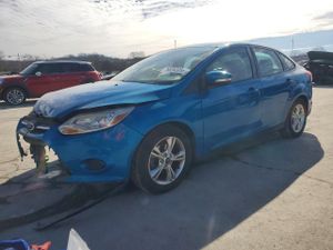 Ford Focus SE 2.0L 4 2014