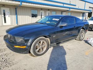 Ford Mustang GT 4.6L 8 2005