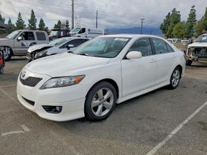 Toyota Camry BASE 2.5L 4 2011