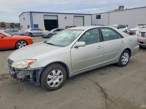 Toyota Camry LE 2.4L 4 2002