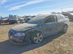 Volkswagen Passat KOMFORT 2.0L 4 2010