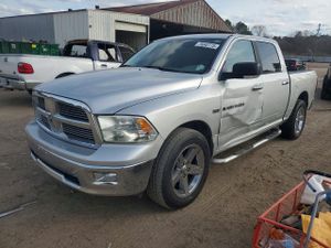 Dodge RAM 5.7L 8 2011