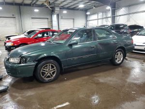 Toyota Camry LE 3.0L 6 2001