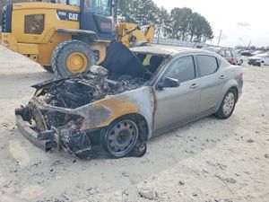 Dodge Avenger SE 2.4L 4 2012