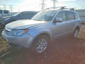 Subaru Forester LIMITED 2.5L 4 2013