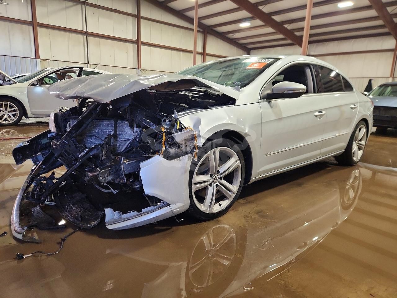 Volkswagen Passat CC SPORT 2.0L 4 2013
