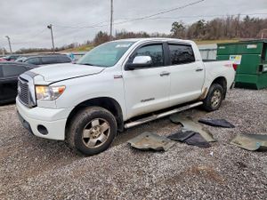 Toyota Tundra CREWMAX LIMITED 5.7L 8 2013