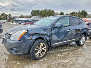 Nissan Rogue S 2.5L 4 2013