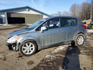 Nissan Versa S 1.8L 4 2012