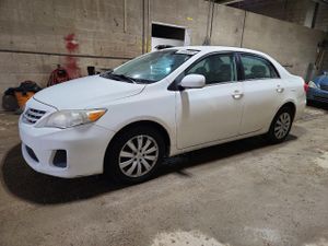 Toyota Corolla BASE 1.8L 4 2013