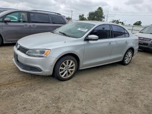 Volkswagen Jetta SE 2.5L 5 2011