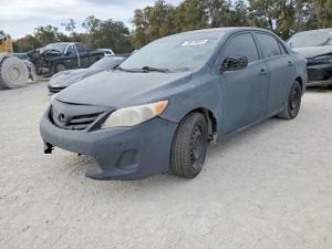 Toyota Corolla BASE 1.8L 4 2013
