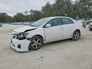 Toyota Corolla BASE 1.8L 4 2013