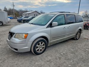 Chrysler Town & Country TOURING 3.8L 6 2010