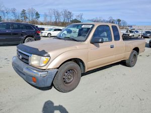Toyota Tacoma XTRACAB 2.4L 4 2000