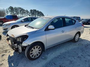 Nissan Versa S 1.6L 4 2014