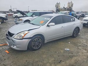 Nissan Altima BASE 2.5L 4 2012