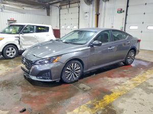 Nissan Altima SV 2.5L 4 2025