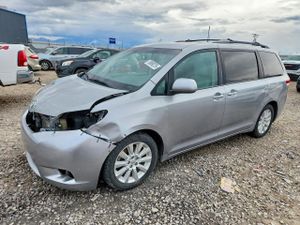 Toyota Sienna XLE 3.5L 6 2014