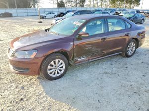 Volkswagen Passat S 1.8L 4 2014