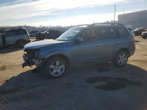 Subaru Forester 2.5X PREMIUM 2.5L 4 2010
