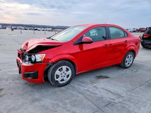 Chevrolet Aveo (Sonic) LS 1.8L 4 2015