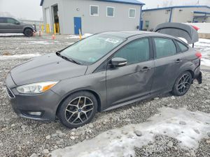 Ford Focus SE 2.0L 4 2015