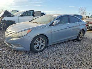 Hyundai Sonata SE 2.4L 4 2011