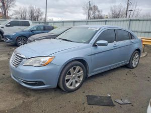 Chrysler 200 LX 2.4L 4 2013