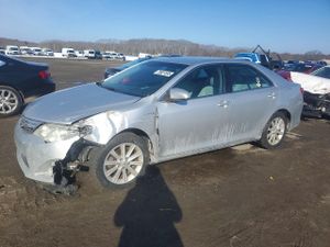 Toyota Camry HYBRID 2.5L 4 2014