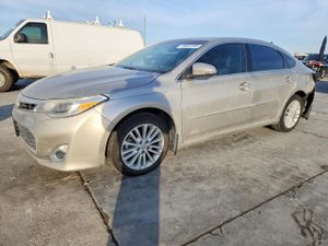 Toyota Avalon HYBRID 2.5L 4 2015