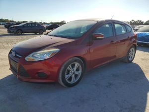 Ford Focus SE 2.0L 4 2014