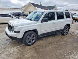 Jeep Patriot LATITUDE 2.4L 4 2015
