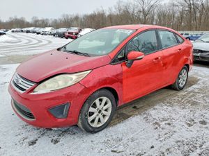Ford Fiesta SE 1.6L 4 2013
