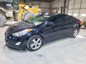Hyundai Elantra GLS 1.8L 4 2013