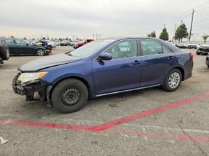 Toyota Camry L 2.5L 4 2014