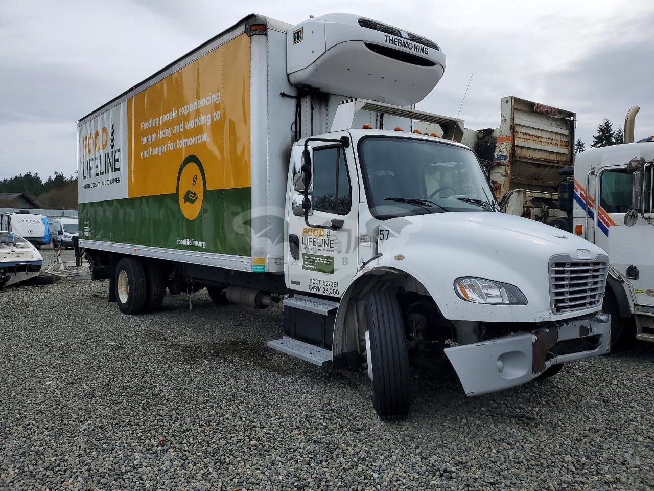 Freightliner Business Class M2 106 MEDIUM DUTY 6.7L 6 2011