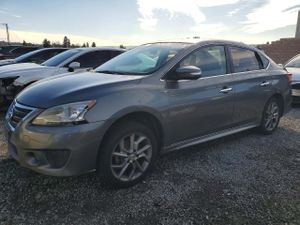 Nissan Sentra S 1.8L 4 2015