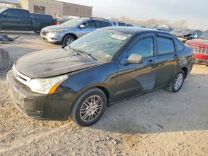 Ford Focus SE 2.0L 4 2010