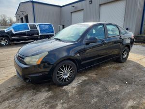 Ford Focus SES 2.0L 4 2011