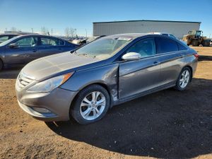 Hyundai Sonata SE 2.4L 4 2013