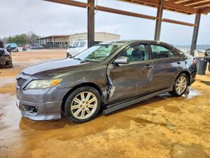 Toyota Camry BASE 2.5L 4 2011