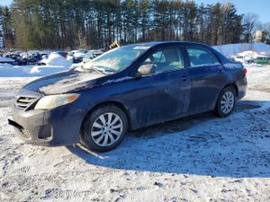 Toyota Corolla BASE 1.8L 4 2013