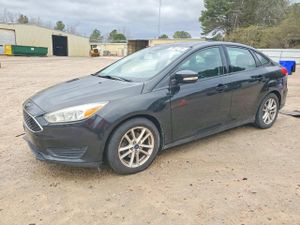 Ford Focus SE 2.0L 4 2015