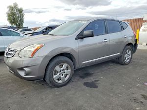 Nissan Rogue S 2.5L 4 2013